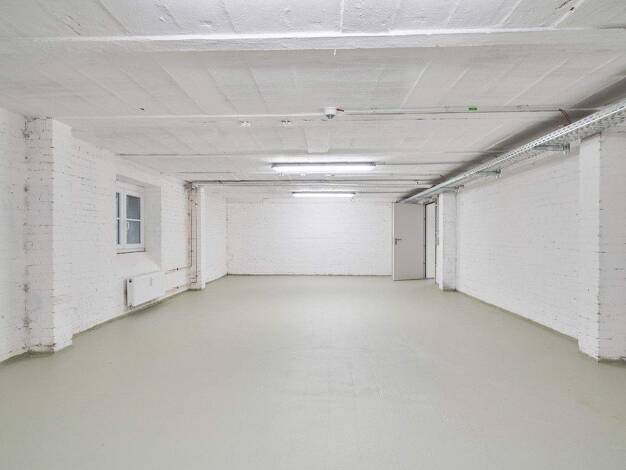 Lagerhalle zur Miete 4,29 € 172,8 m² Lagerfläche teilbar ab 33,9 m² Zur Wetterwarte 50 Industriegebiet Klotzsche Dresden 01109