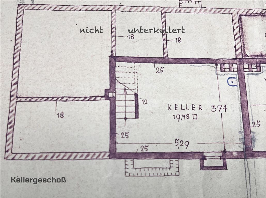 Doppelhaushälfte zum Kauf 238.000 € 4,5 Zimmer 81,2 m²<br/>Wohnfläche 829 m²<br/>Grundstück ab sofort<br/>Verfügbarkeit Falkenfeld / Vorwerk / Teerhof Lübeck 23554