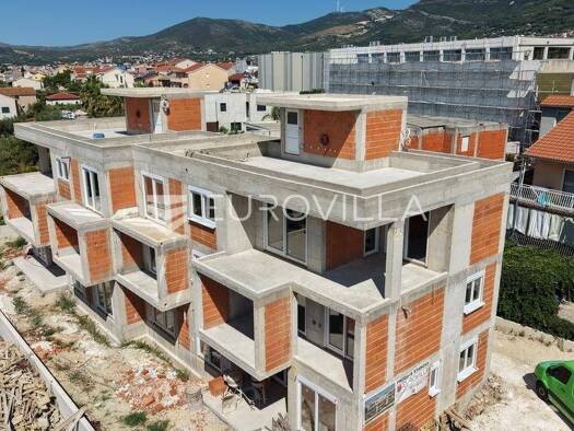 Wohnung zum Kauf 380.000 € 3 Zimmer 126 m² 2. Geschoss Kastel Luksic Kaštel Lukšić