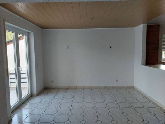 Wohnung zur Miete 800 € 4,5 Zimmer 118 m² Geschoss EG/2 frei ab 01.08.2026 Bechhofen 66894