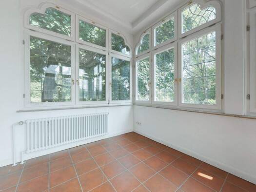 Villa zum Kauf 1.200.000 € 14 Zimmer 440 m² 762 m² Grundstück Marburg 35037