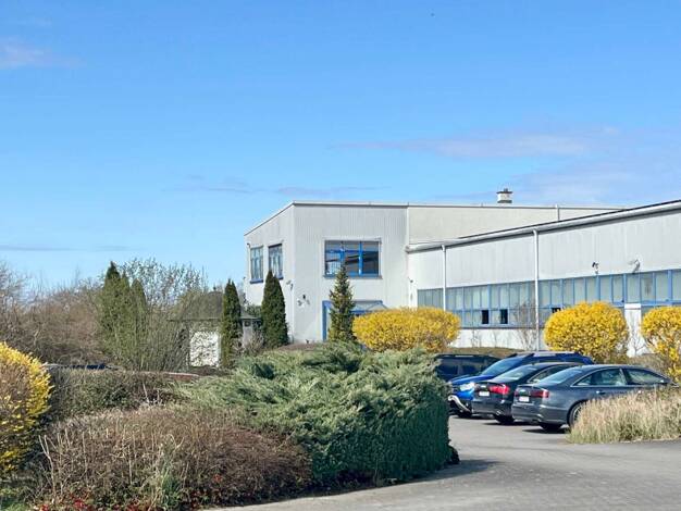Produktionshalle zum Kauf 1.900.000 € 1.893,1 m² Lagerfläche Lietzow Nauen 14641
