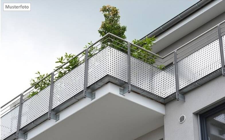 Wohnung zur Zwangsversteigerung provisionsfrei 109.000 € 5 Zimmer 137 m² Geringswalde Geringswalde 09326