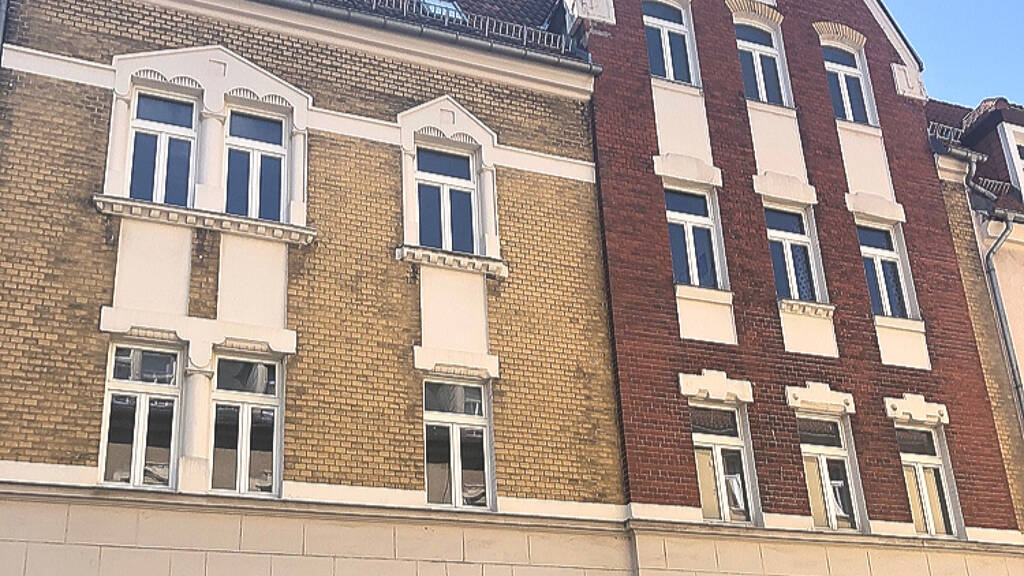 Wohnung zur Miete 326 € 2 Zimmer 59,1 m² EG Schönlebestraße 40 Freiberg 09599