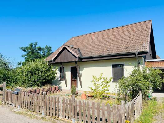 Einfamilienhaus zur Miete 1.000 € 4 Zimmer 110 m² 450 m² Grundstück Ackerweg 31 Wetteritz Grimma 04668