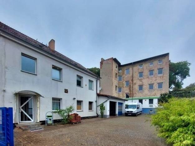 Mehrfamilienhaus zum Kauf 199.000 € 15 Zimmer 340 m² 449 m² Grundstück Frankfurt Frankfurt (Oder) 15232