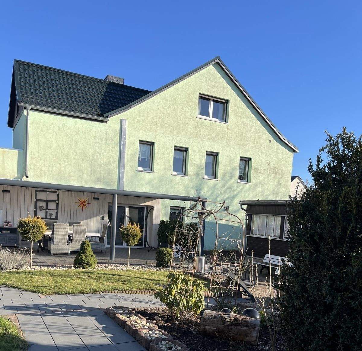 Immobilie in Amt Wachsenburg - Stilvoll saniertes Traumhaus in ruhiger Lage nahe Erfurt & Arnstadt - Bild 0