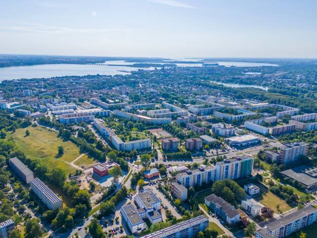 Mehrfamilienhaus zum Kauf 695.000 € 14 Zimmer 375,4 m² 1.940 m² Grundstück Knieper Stralsund 18435