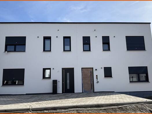 Doppelhaushälfte zum Kauf - Erstbezug provisionsfrei 599.000 € 5 Zimmer 140,8 m² 370 m² Grundstück Mietraching Deggendorf 94469