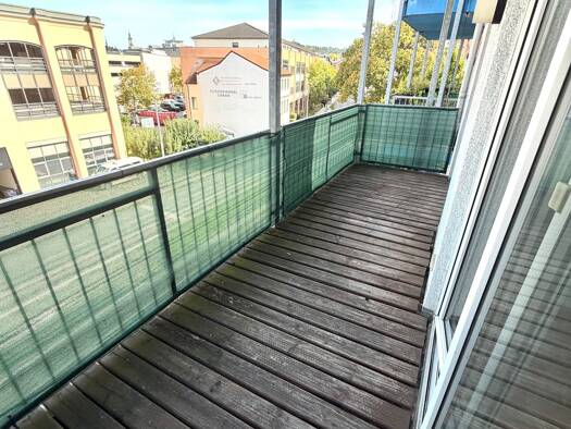 Wohnung zur Miete 398 € 2 Zimmer 56,8 m² Geschoss 3/4 frei ab sofort Innenstadt Gera 07545