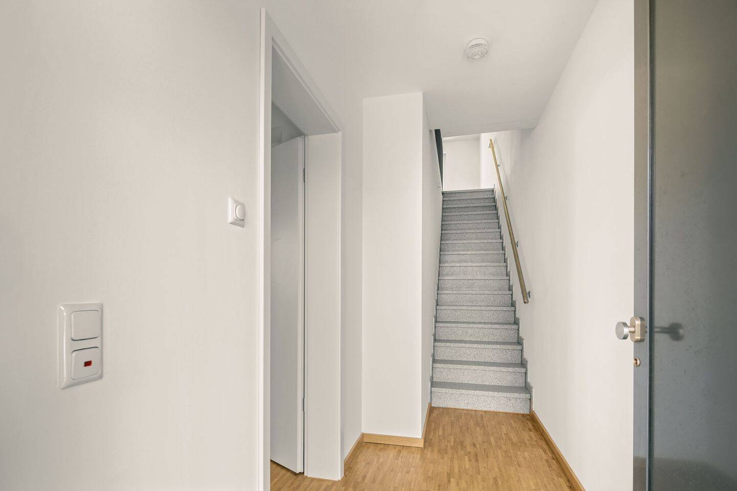 Stadthaus zum Kauf - Ansicht 2