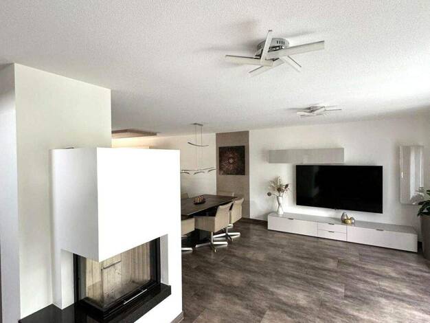 Doppelhaushälfte zum Kauf 779.000 € 4 Zimmer 145 m² 281 m² Grundstück Brackenheim 74336