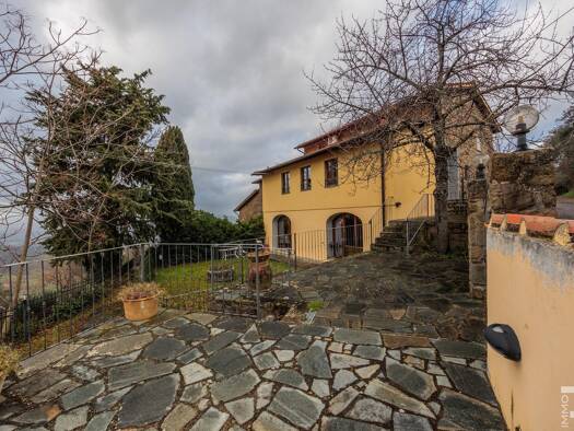 Haus zum Kauf 800.000 € 10 Zimmer 600 m² 30.000 m² Grundstück frei ab sofort Castelfranco Piandiscò