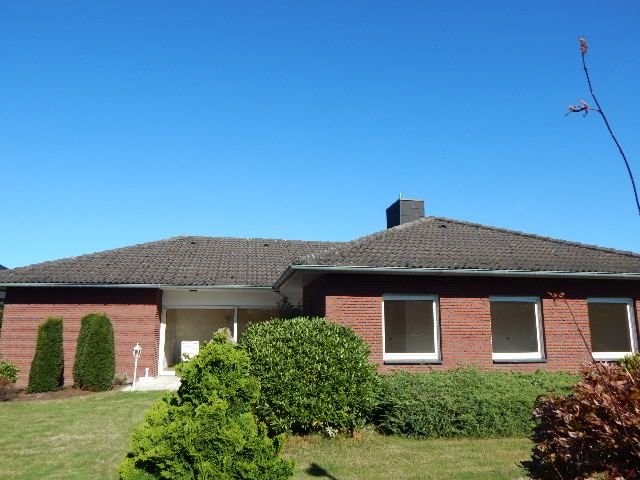 Bungalow zum Kauf 349.000 € 6 Zimmer 145 m²<br/>Wohnfläche 698 m²<br/>Grundstück ab sofort<br/>Verfügbarkeit Gronau Gronau 48599