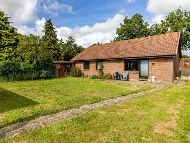 Bungalow zum Kauf 198.000 € 4 Zimmer 84 m² 801 m² Grundstück Achtrup 25917