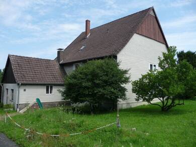 Haus zum Kauf 260.000 € 7 Zimmer 300 m² 8.500 m² Grundstück Wendlinghausen Dörentrup 32694