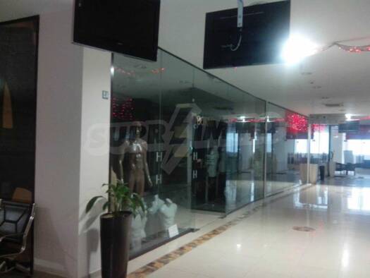 Laden zum Kauf 64.500 € Rousse