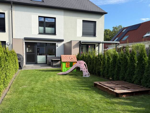 Reihenmittelhaus zum Kauf 459.000 € 5 Zimmer 145 m² 220 m² Grundstück frei ab 01.05.2027 Kaltenkirchen 24568