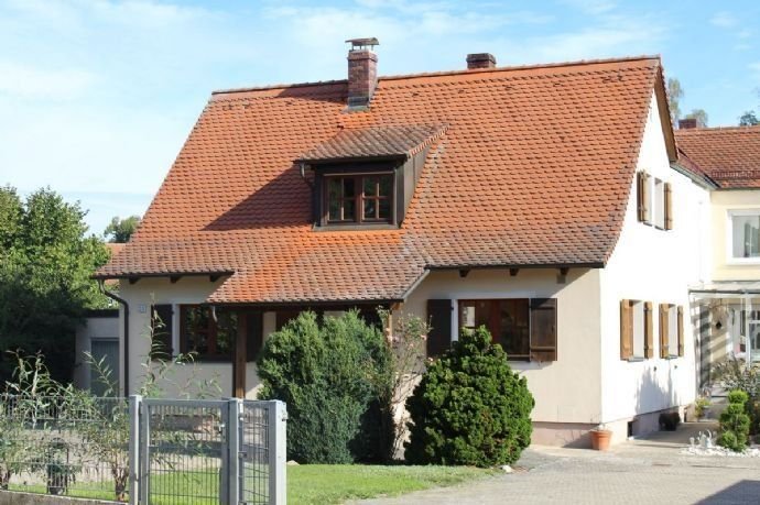 Einfamilienhaus zur Miete 1.150 € 5 Zimmer 126 m²<br/>Wohnfläche 530 m²<br/>Grundstück 01.01.2025<br/>Verfügbarkeit Thalmässing Thalmässing 91177