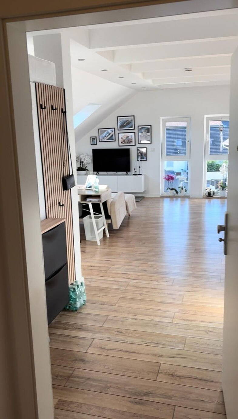 Wohnung zur Miete 700 € 1 Zimmer 40 m² Dachgeschoss, 2. Geschoss frei ab sofort Eddersheim Hattersheim 65795