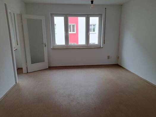 Wohnung zur Miete 380 € 1 Zimmer 32 m² 2. Geschoss frei ab sofort Ammanstraße 20 Steinbühl Weiterer Innenstadtgürtel Süd 90459