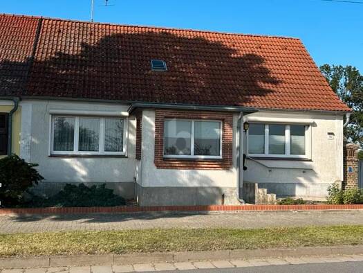 Bauernhaus zum Kauf 195.000 € 3 Zimmer 90 m² 7.300 m² Grundstück Neureetz Oderaue 16259
