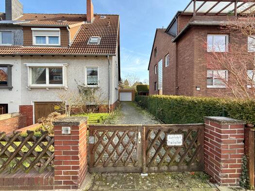 Doppelhaushälfte zum Kauf 389.000 € 4,5 Zimmer 138 m² 553 m² Grundstück frei ab sofort Alt-Langenhagen Langenhagen 30853
