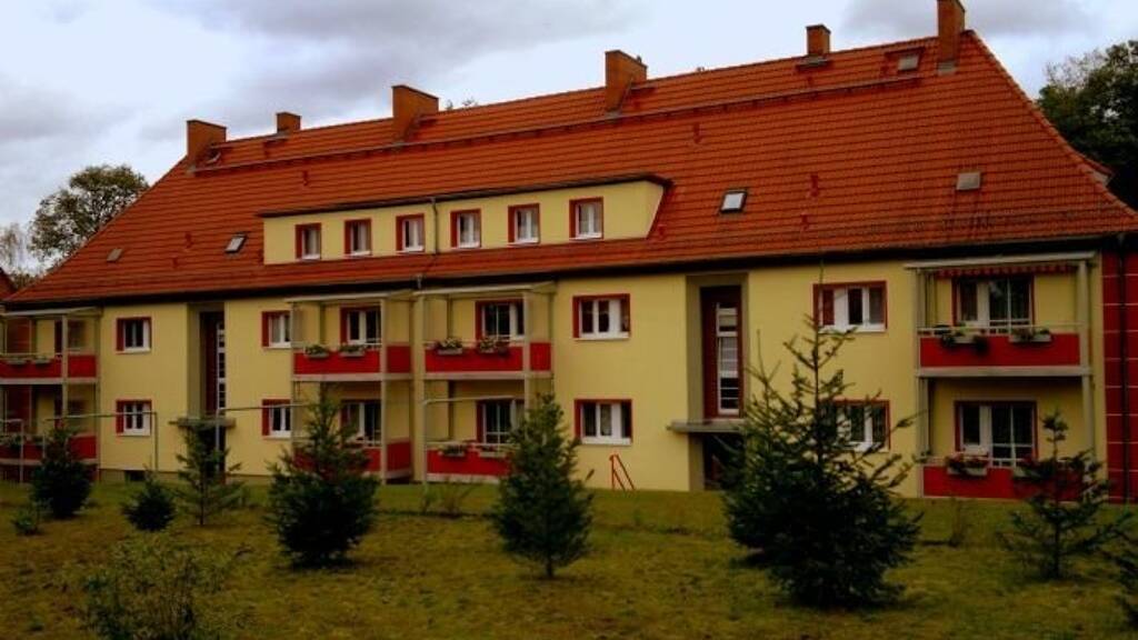 Wohnung zur Miete 390 € 2 Zimmer 63,7 m² 2. Geschoss frei ab sofort Schützenstraße 25 Bad Muskau 02953