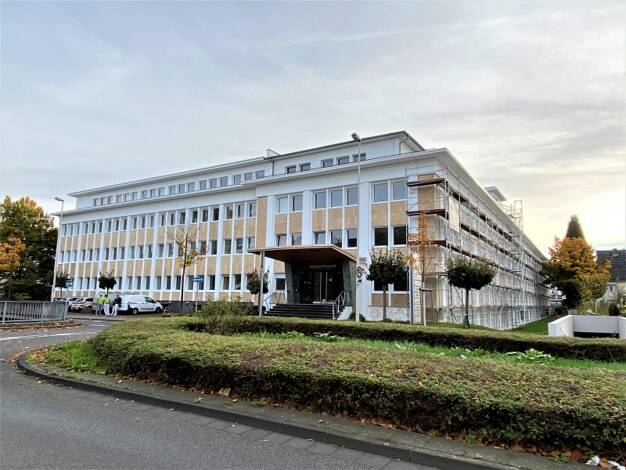 Büro-/Praxisfläche zur Miete 11 € teilbar ab 324 m² Pennenfeld Bonn 53177