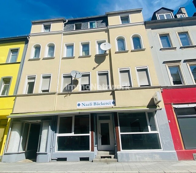 Mehrfamilienhaus zum Kauf 340.000 € 9 Zimmer 270 m²<br/>Wohnfläche 200 m²<br/>Grundstück Westend Hof 95028