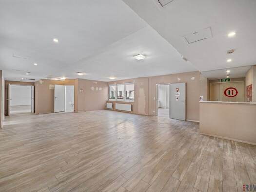 Büro zur Miete 1.864 € 5 Zimmer Wien 1150