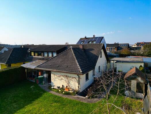 Doppelhaushälfte zum Kauf 449.000 € 6 Zimmer 180 m² 713 m² Grundstück frei ab 01.01.2027 Burggrafenhof Langenzenn 90579