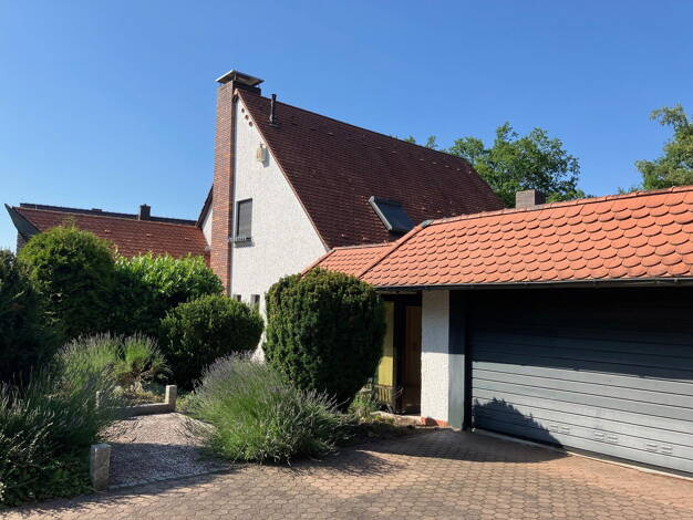 Einfamilienhaus zur Miete 3.500 € 6 Zimmer 275 m² 1.100 m² Grundstück Weiherhof Zirndorf 90513