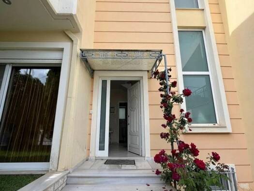Einfamilienhaus zum Kauf 700.000 € 6 Zimmer 280 m² 1.045 m² Grundstück Municipality of Aigialeia 25100