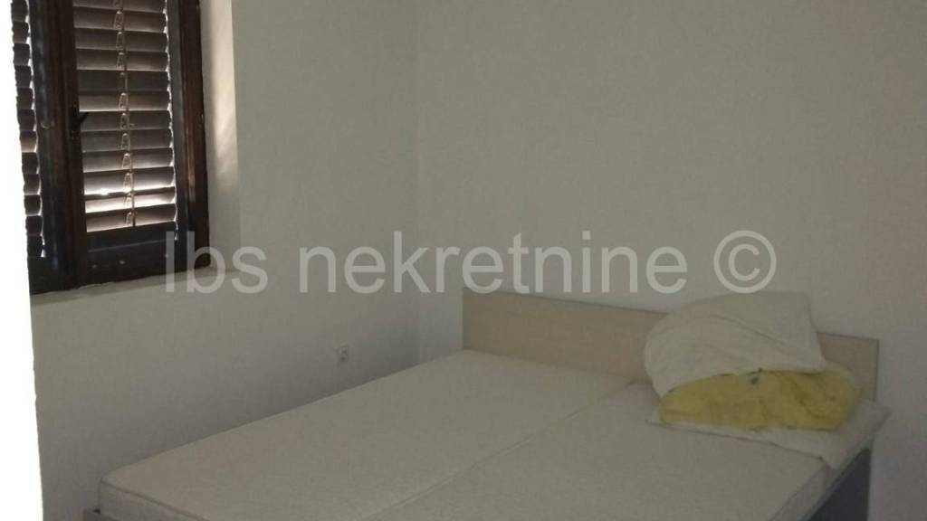 Haus zur Miete 150 € 10 Zimmer 150 m² Rogoznica