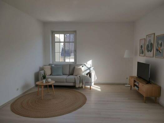 Studio zur Miete 200 € 1 Zimmer 33,4 m² 2. Geschoss frei ab sofort Lessingstraße 27 Glauchau 08371