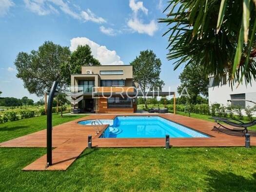 Haus zur Miete 6.000 € 3 Zimmer 300 m² Jadranska avenija Blato