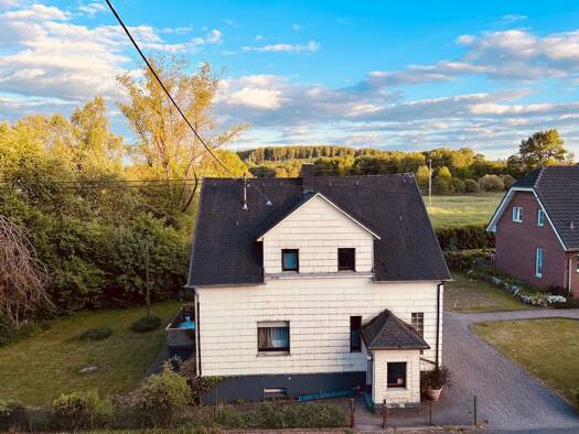 Einfamilienhaus zur Miete 1.100 € 5 Zimmer 135 m² 750 m² Grundstück frei ab sofort Rotenhain 56459