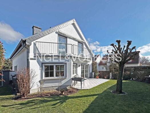 Einfamilienhaus zum Kauf 625.000 € 8 Zimmer 175,3 m² 341 m² Grundstück Bruchenbrücken Friedberg (Hessen) 61169