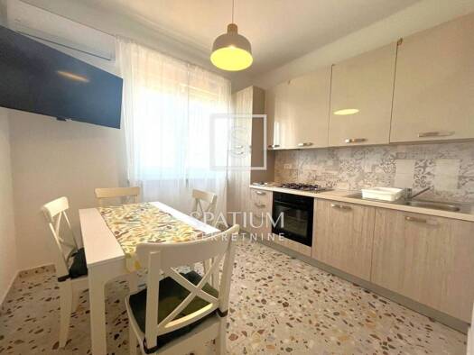 Wohnung zur Miete 700 € 2 Zimmer 53 m² 4. Geschoss Belveder, Rijeka Belveder - Kozala