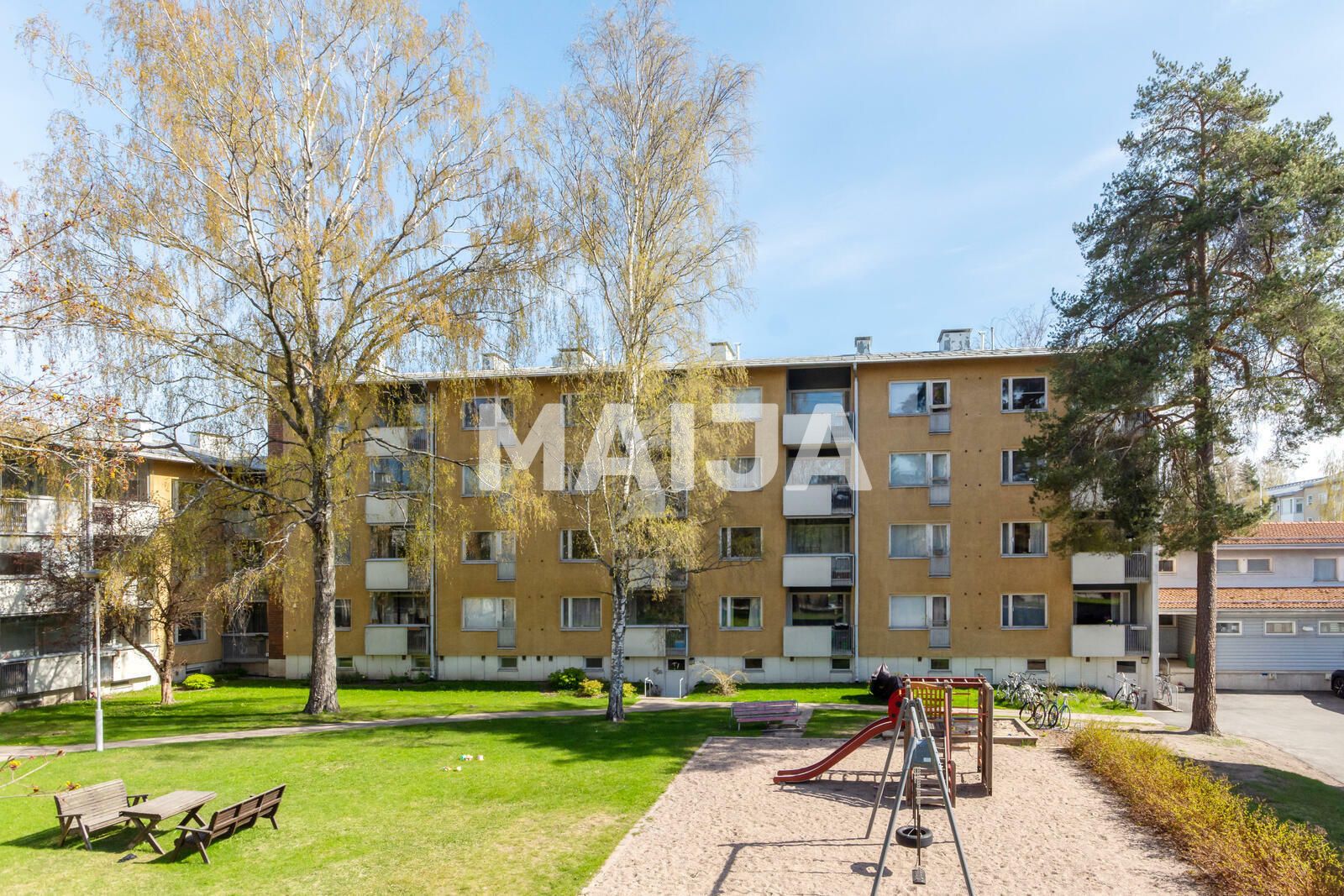 Studio zum Kauf 249.000 € 4 Zimmer 76,8 m²<br/>Wohnfläche 3.<br/>Geschoss Vanhaistentie 8 Helsinki 00420