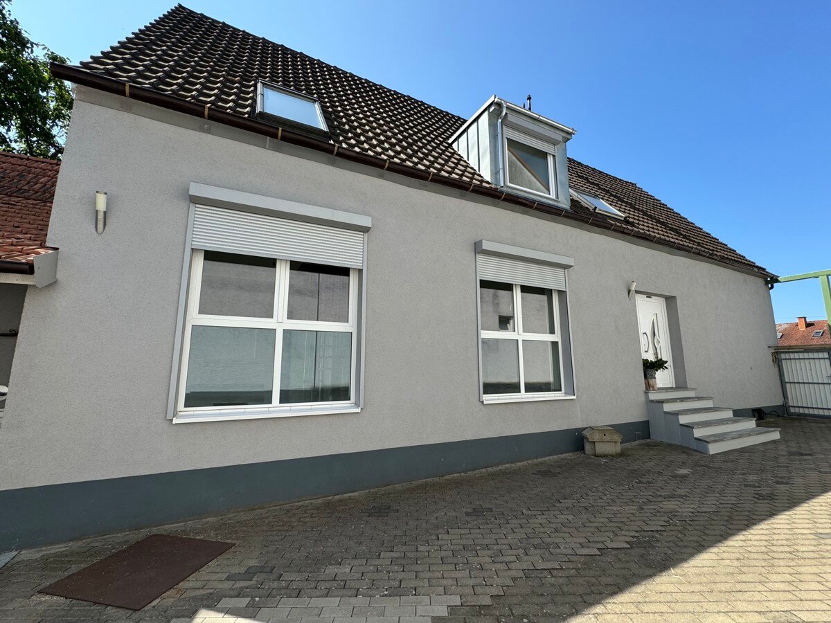 Bürogebäude zur Miete 1.600 € 8 Zimmer 163 m²<br/>Bürofläche Neudorf Graben-Neudorf 76676