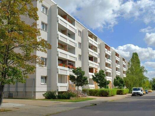 Wohnung zur Miete 342 € 3 Zimmer 57 m² 4. Geschoss Zeitzer Straße 20 Silberhöhe Halle 06132