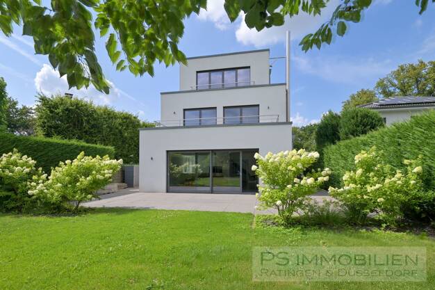 Einfamilienhaus zum Kauf 1.950.000 € 7 Zimmer 307 m² 689 m² Grundstück Hoesel Ratingen Hösel 40883