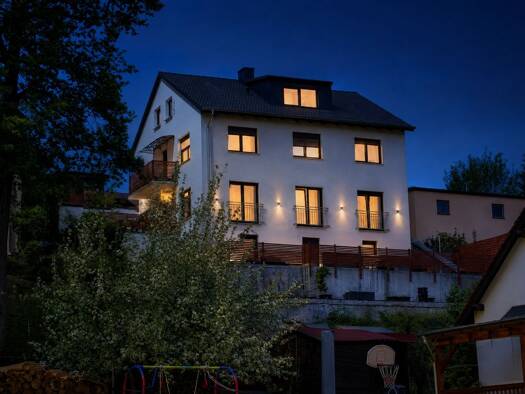 Mehrfamilienhaus zum Kauf 899.000 € 8 Zimmer 209 m² 450 m² Grundstück Limbach Schwabach 91126