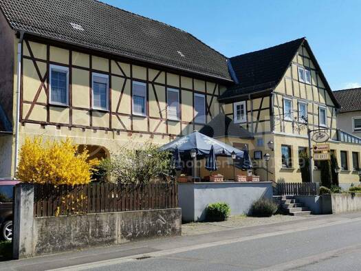 Haus zum Kauf provisionsfrei 395.000 € 9,5 Zimmer 180 m² 987 m² Grundstück Niedersteinbach Mömbris 63776