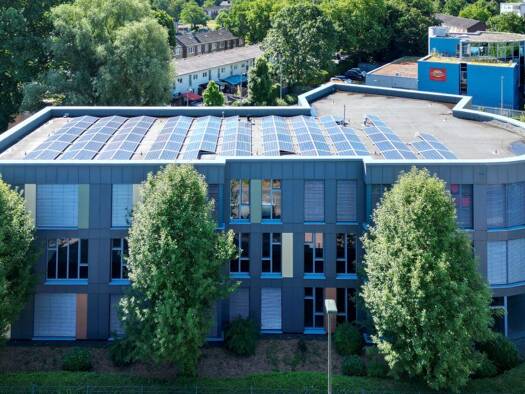 Büro zur Miete 7.464 € 572 m² Bürofläche Schwarzer Weg 101 Düsseldorf 40593