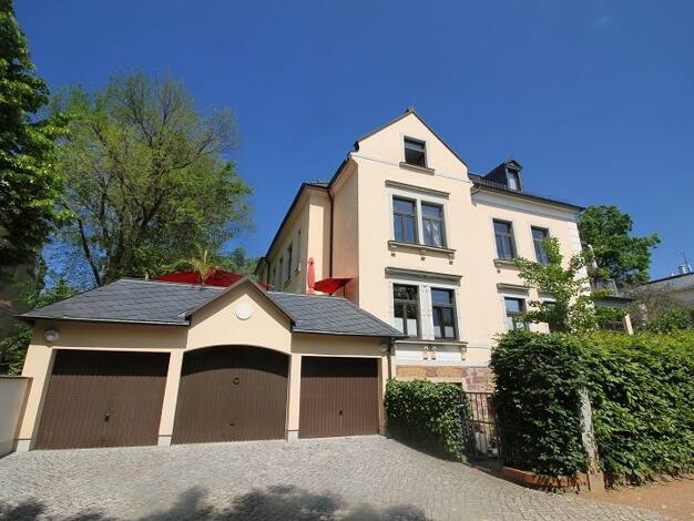 Mehrfamilienhaus zum Kauf 1.350.000 € 20 Zimmer 537 m² 1.160 m² Grundstück Radebeul 01445