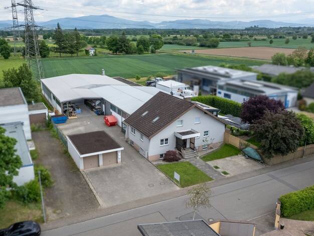 Haus zum Kauf 1.649.000 € 5 Zimmer 159,5 m² 3.505 m² Grundstück Bahlingen 79353