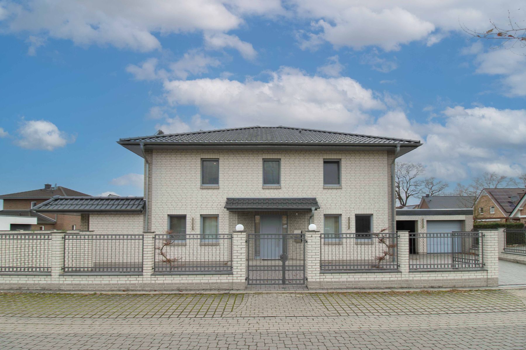 Immobilie zum Kauf als Kapitalanlage geeignet 859.000 € 5 Zimmer 211 m²<br/>Fläche 571,1 m²<br/>Grundstück Moorhausen Lilienthal 28865